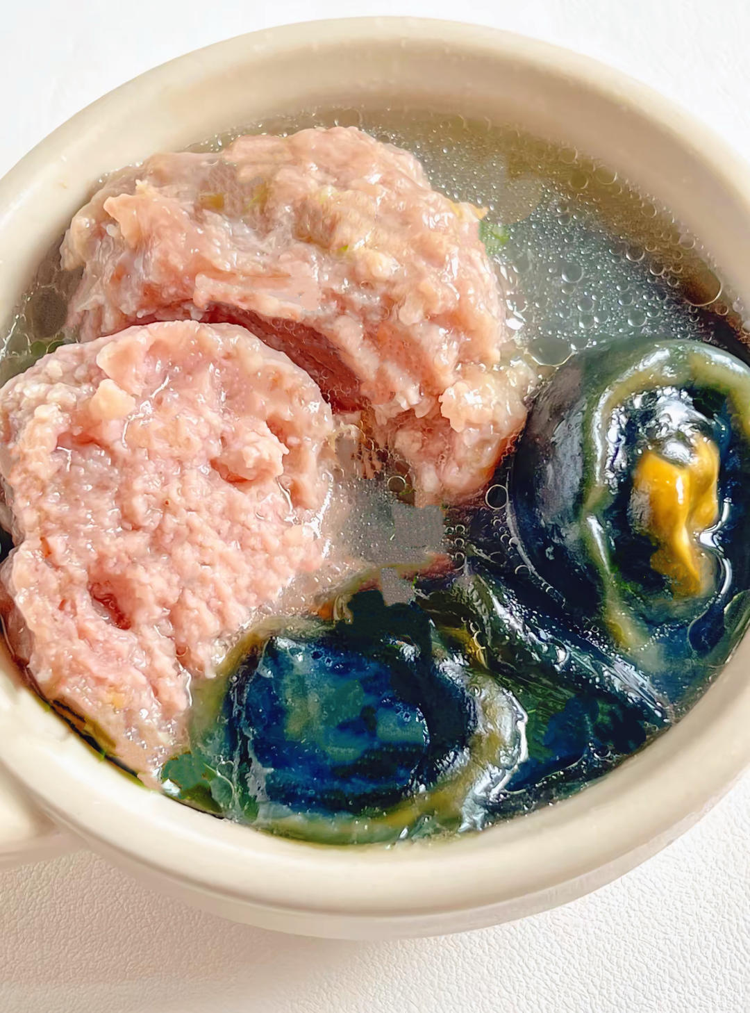 山药泥松花蛋肉饼汤（炖盅）