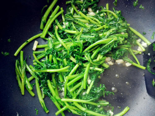 素炒茼蒿2