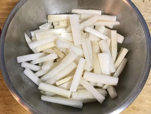 2天就能吃的家庭腌白萝卜条咸菜15