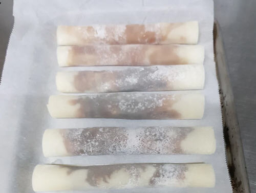 用馄饨皮做卷心酥4
