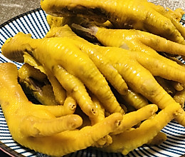 出游必备零嘴小食之“盐焗鸡爪”的做法