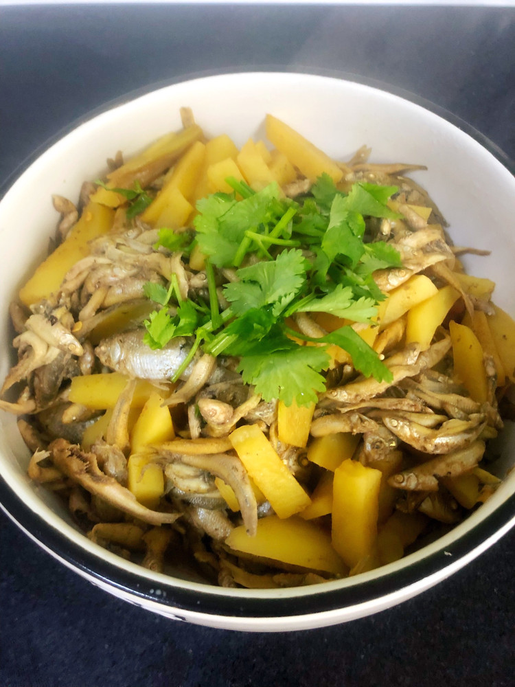 土豆条炖小鱼的做法