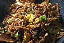 肉丝鸡蛋炒饼的做法