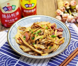 #味达美·名厨汁味正当夏#腊肉炒熏笋的做法