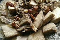 芋头焖烧鸭的做法