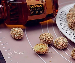 芝麻小球酥的做法