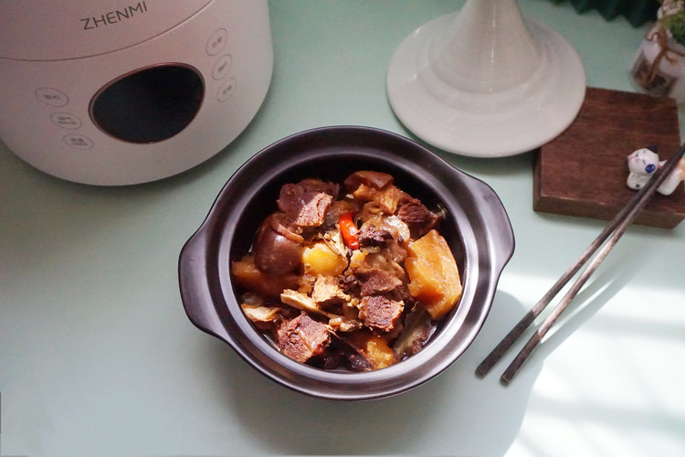 香压土豆羊肉的做法