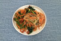 蒜蓉凉拌菠菜粉丝花生米的做法