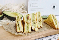 #带着美食去踏青#登山能量小食，牛油果奶酪西多士的做法