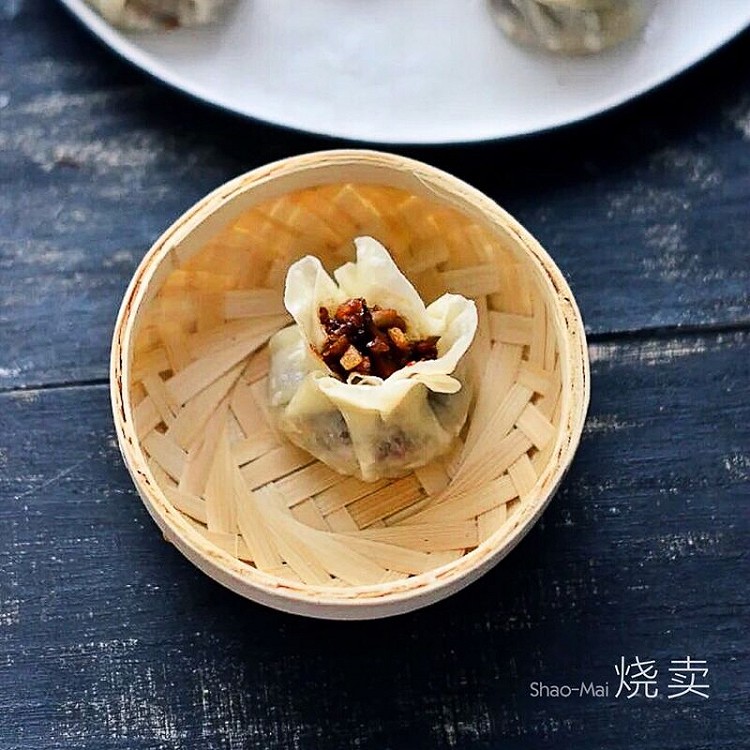 鲜肉笋丁烧卖的做法