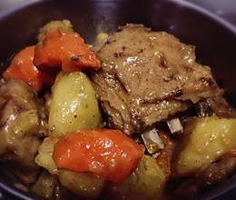 胡萝卜土豆焖羊排的做法