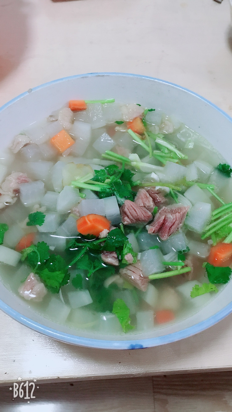 白玉萝卜牛肉汤的做法