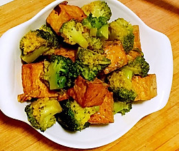 西兰花烧豆腐的做法