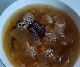 银耳羹的做法