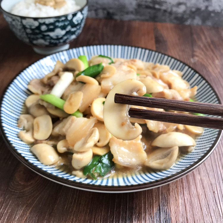 蘑菇炒肉的做法
