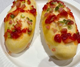 #感恩节烹饪挑战赛#香葱火腿肠面包的做法