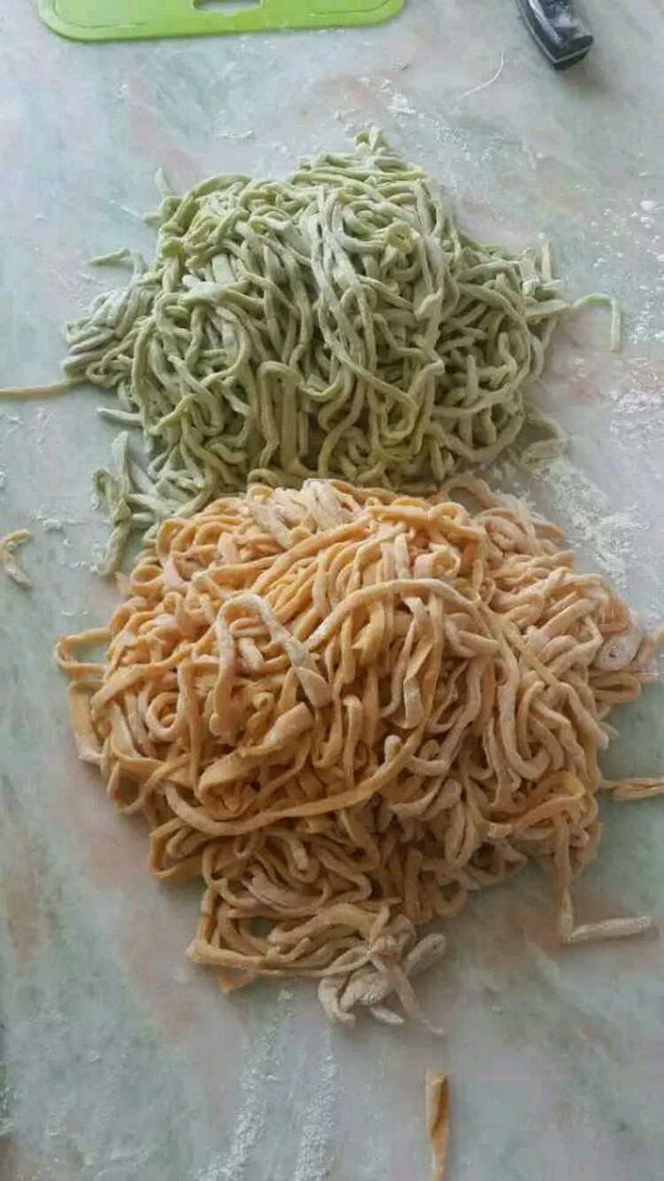 营养手工面、手擀面。的做法