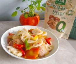 #厨房鲜香秘诀，太太乐松茸鲜，一餐一筷见鲜香#五花肉炒藕片的做法