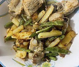 豆角土豆炒排骨的做法