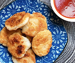 简易版香煎墨鱼饼的做法