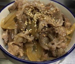 吉野家牛肉饭其实很简单的做法