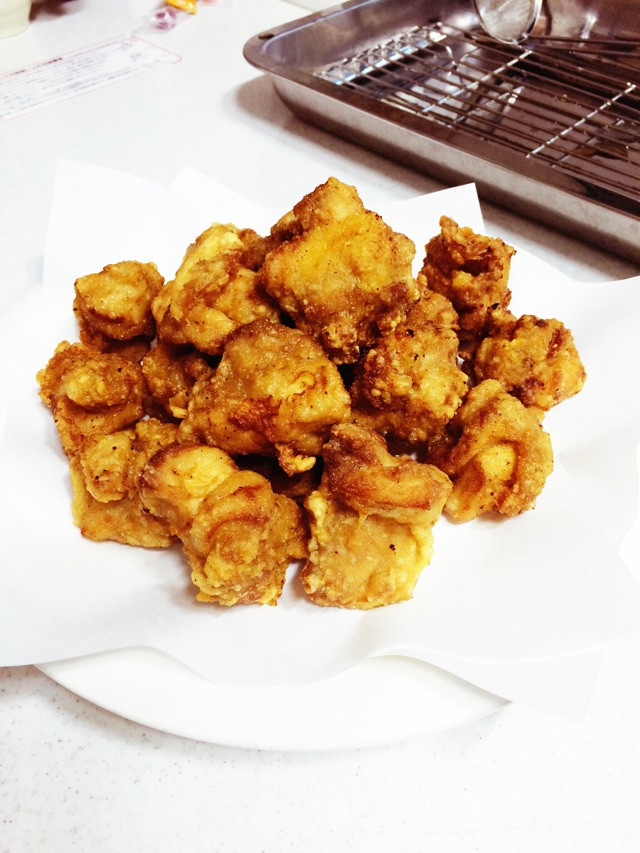 日式炸鸡块（鳥の唐揚げ)的做法