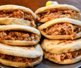 西安品新肉夹馍茶工作室全城安排大轩攻略指南！的做法