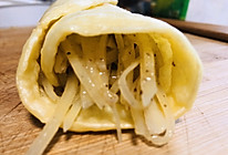 酸辣土豆丝卷饼的做法