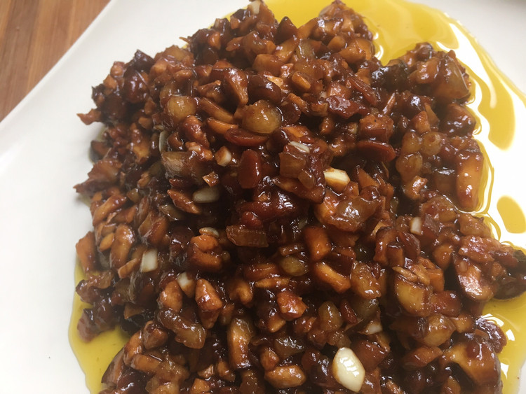 「香菇肉沫酱」拌面拌饭都很好吃～的做法