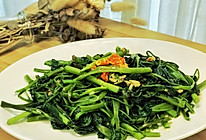 10分钟快手菜:椒丝腐乳炒通菜的做法