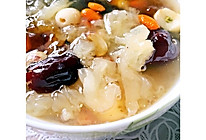 银耳莲子红枣粥的做法