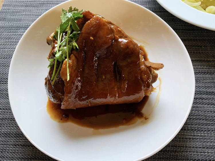 家常红烧猪肘/蹄膀的做法