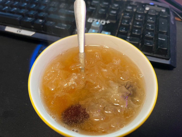 红枣燕窝银耳羹的做法