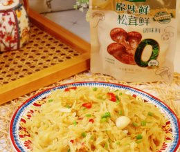 #厨房鲜香秘诀，太太乐松茸鲜，一餐一筷见鲜香#醋溜土豆丝的做法