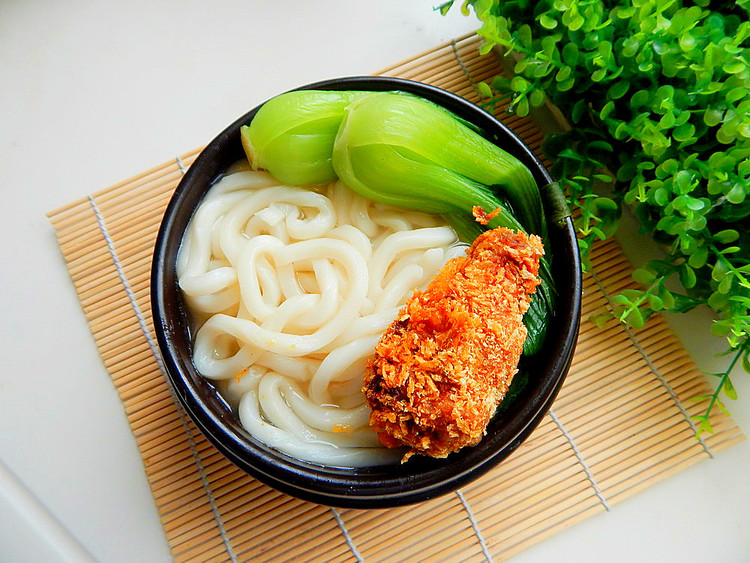 青菜乌东面的做法