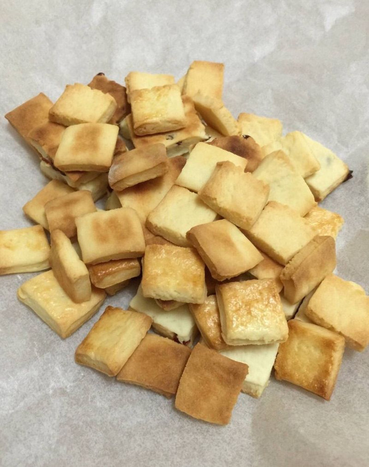 牛奶饼干的做法