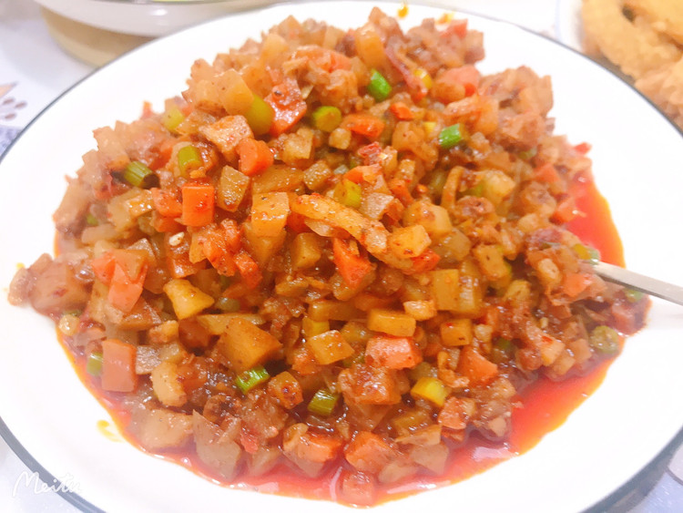 陕西人年夜饭饭桌上必不可少的美食之一～八宝辣子（又名肉辣子）的做法