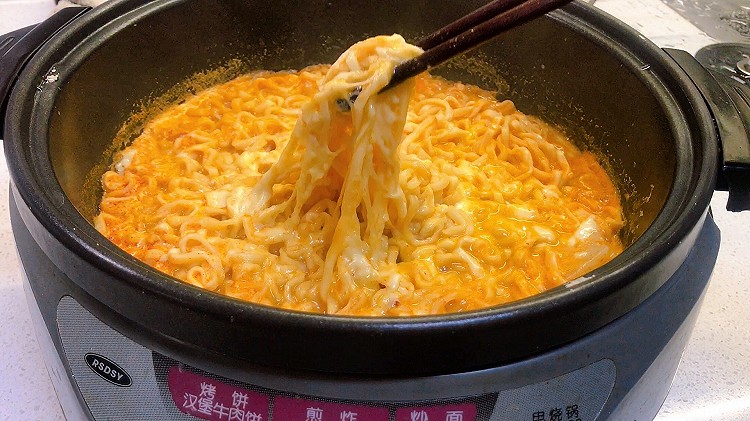 芝士火鸡面的做法