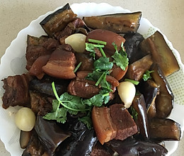 五花肉炖茄子的做法