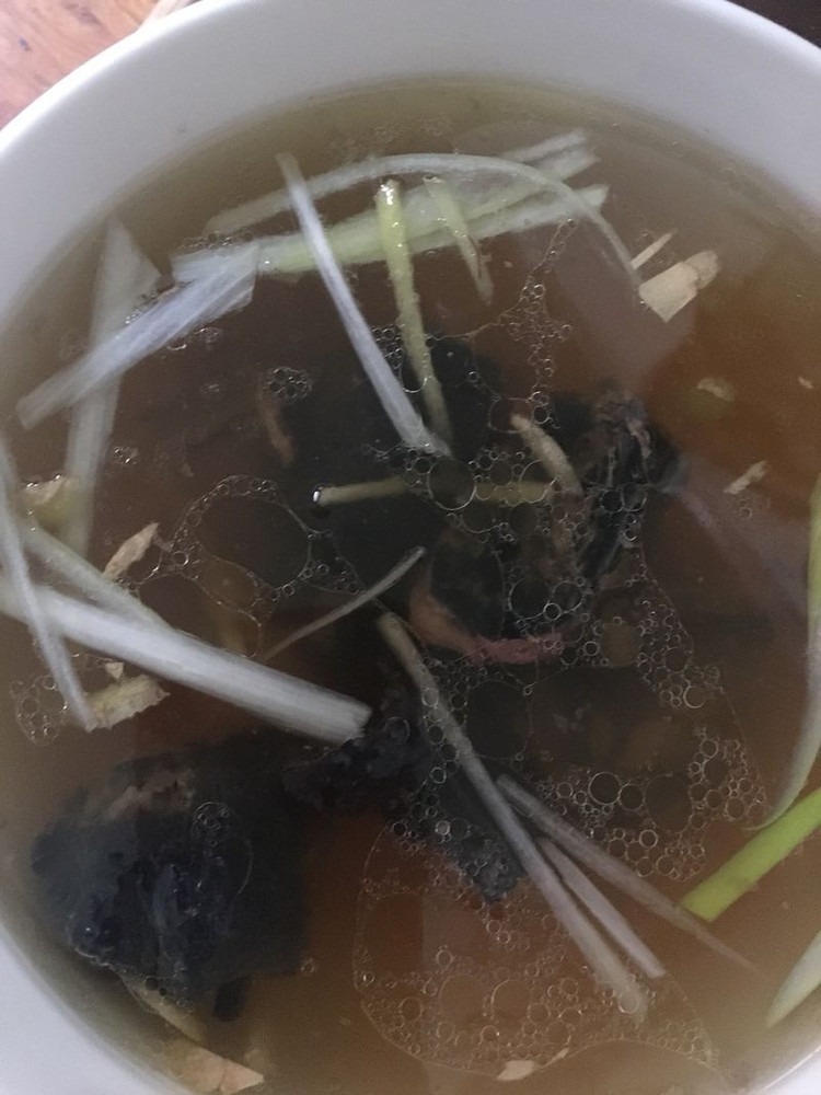 补气血乌鸡汤的做法