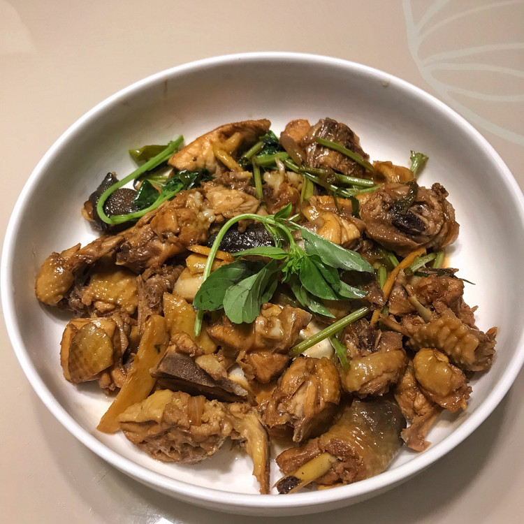 九层塔三杯鸡的做法