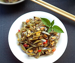 九层塔炒薄壳的做法