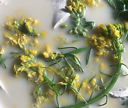 豆腐鲫鱼菜花汤的做法