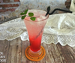 #中秋团圆食味#红石榴苏打的做法