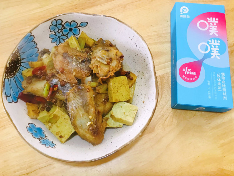 咸鱼炖豆腐的做法