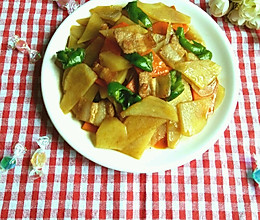 土豆片炒肉＃我要上首页清爽家常菜＃的做法