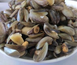 九层塔炒薄壳的做法