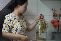#金龙鱼橄榄油调和油520美食菜谱#蔬菜饼，牛排，绿豆粥的做法