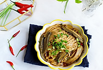 #巨下饭的家常菜#家乡的味道--泥鳅挂面的做法