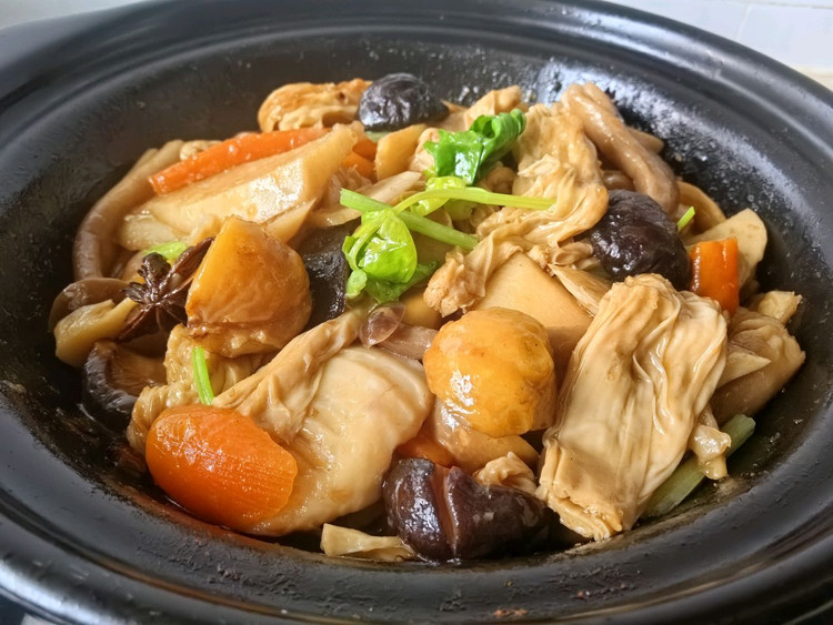 腐竹煲的做法